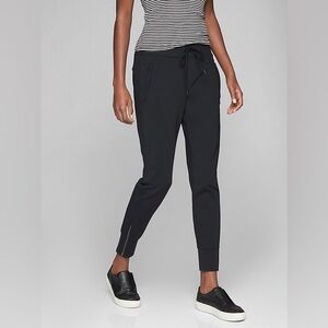 Athleta Metro Street Jogger – Black | Size M | NWT
